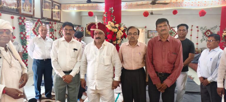 ખારવા સમાજની રથયાત્રામાં શ્રી ઇન્ટરનેશનલ મહેર સુપ્રીમ કાઉન્સિલના હોદ્દેદારોએ  ઉપસ્થિતિ રહી શુભકામના પાઠવી